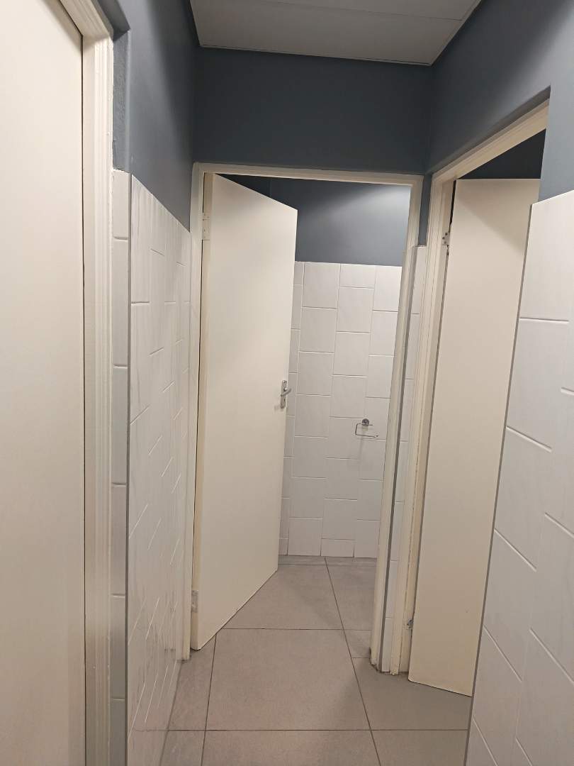 To Let Commercial Property for Rent in Paradyskloof Western Cape
